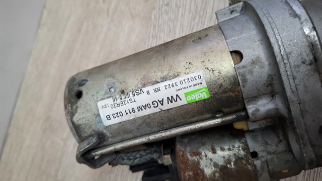 Стартер автомобільний 0AM911023B VAG