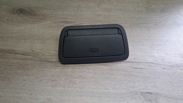 Ящик для предметів догляду 685111618R RENAULT