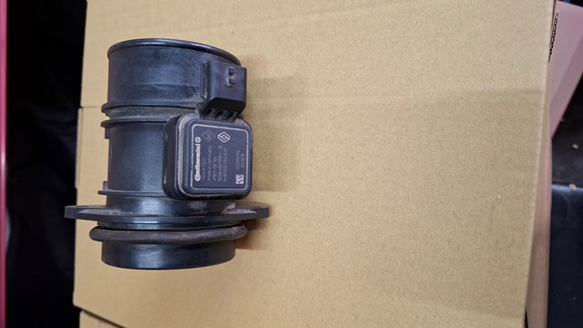 Датчик масової витрати повітря 8200682558 RENAULT