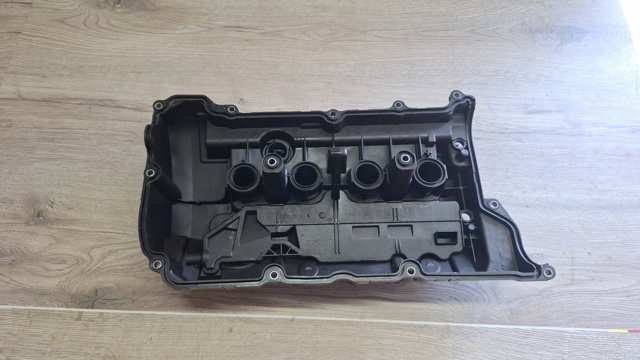 Кришка двигуна V757272480 PEUGEOT