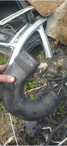Патрубок повітряний, вхід повітряного фільтра 1K0129618AN VAG