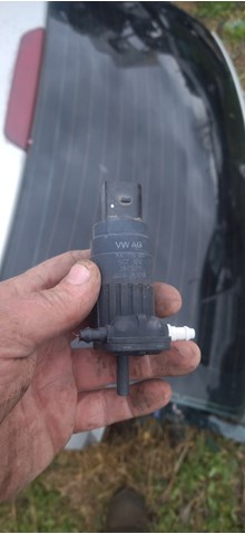 Помпа омивача скла передній/задній 1K6955651 VAG