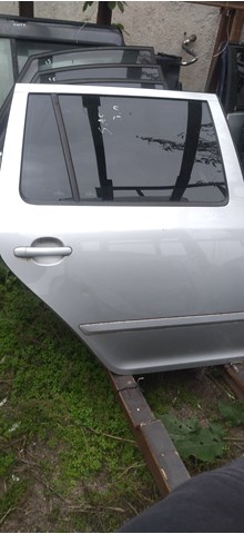 Двері задні, праві 1Z9833056 VAG