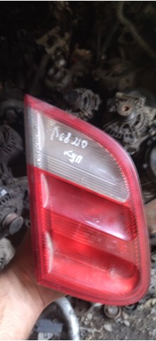 Задня ліва внутрішня фара 2088200564 MERCEDES