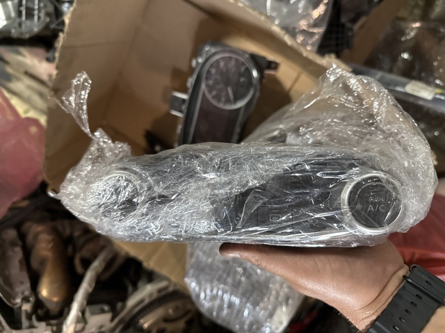 Механізм управління кондиціонером 275005RA5A NISSAN