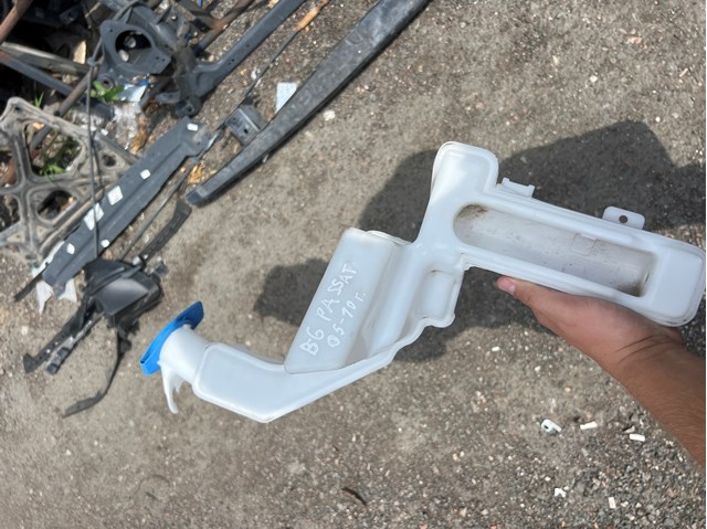 Бачок для омивайки 3C0955453 VAG