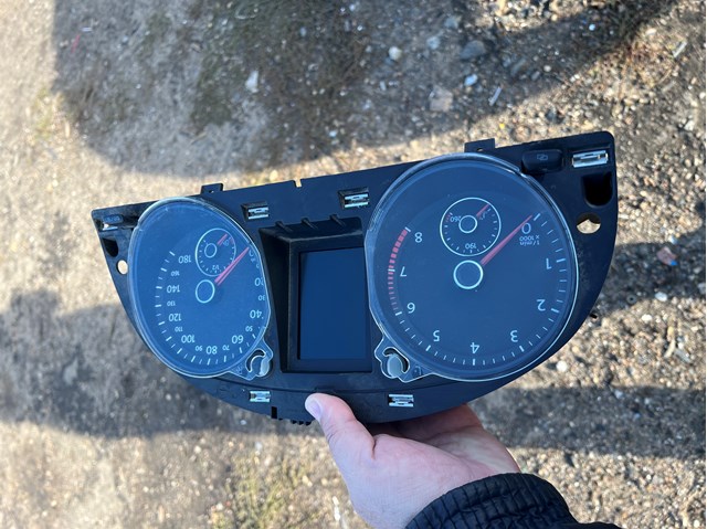 Приладова дошка-щиток приладів 3C8920970M VAG