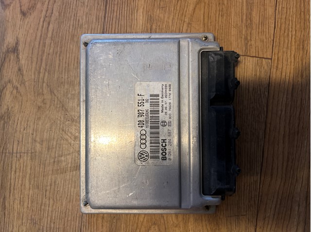 Блок електронного управління 4D0907551F VAG