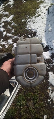 Бачок розширювальний 4G0121403G VAG