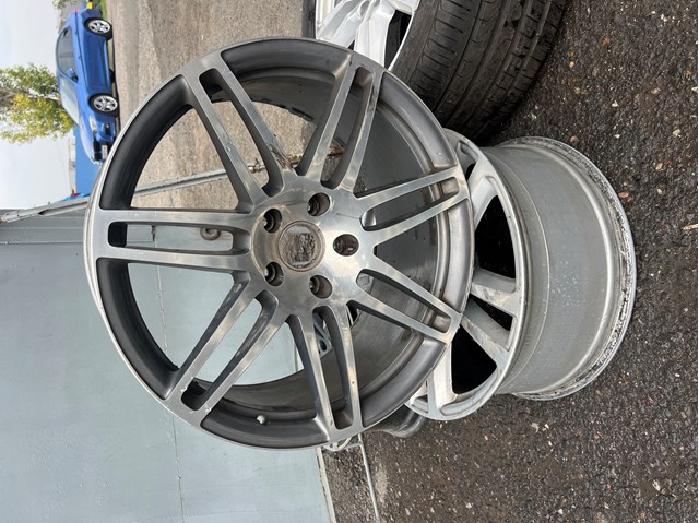 Диски литі (легкосплавні, титанові) 4L0601025L VAG