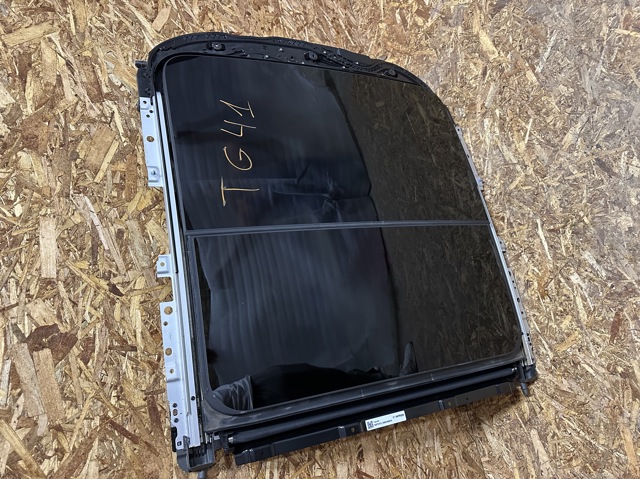Направляюча люка 54109466553 BMW