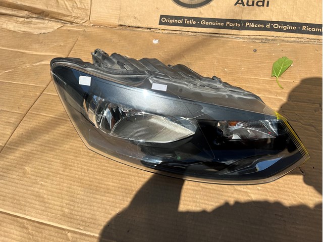 Фара передня права 6R1941016C VAG