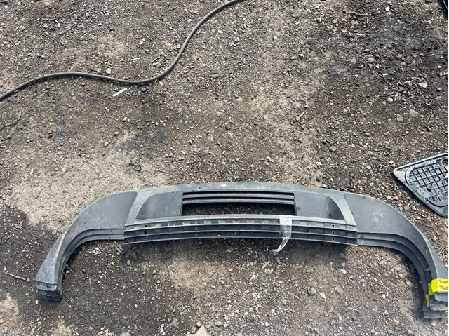 Спойлер заднього бампера 7P6807568 VAG