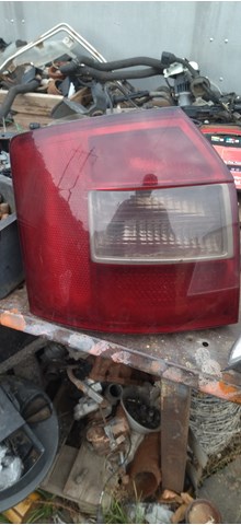 Задня ліва фара 8E9945095 VAG