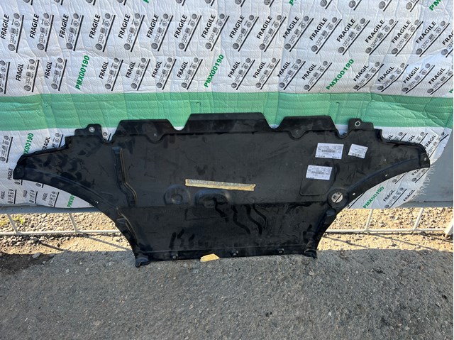 Захист бампера переднього 8K0863821AB VAG