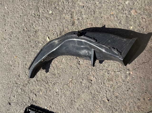 Повітропровід гальмівного диска, лівий 9J1807009 PORSCHE