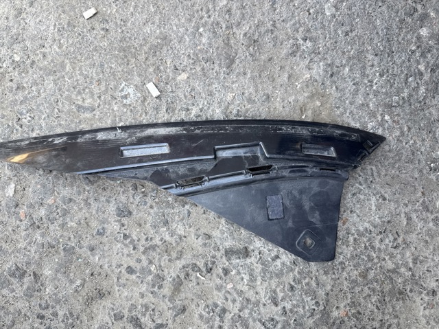 Кронштейн кріплення бампера переднього правий A1778859602 MERCEDES