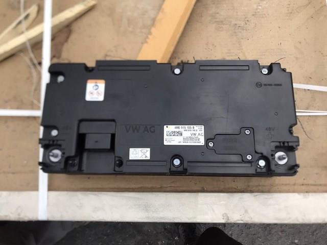 Авто акумулятор 4M0915105B VAG