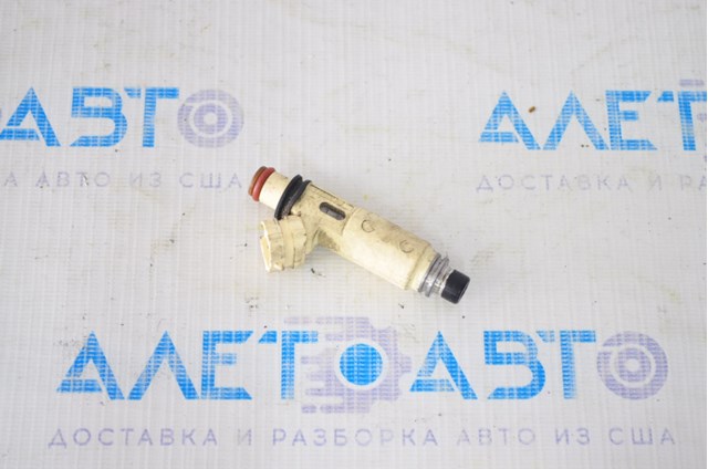 Injector set fuel / вартість доставки в україну оплачується окремо 2320920040