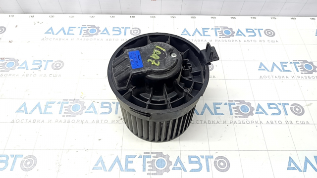 Мотор вентилятор печки nissan leaf 11-12 272261KL0A