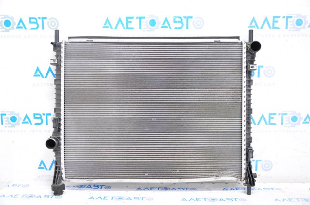 Радиатор охлаждения вода ford mustang mk6 15- 3.7, 5.0 замят FR3Z8005F