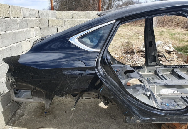 Бічна частина задні праві 68245756AA CHRYSLER