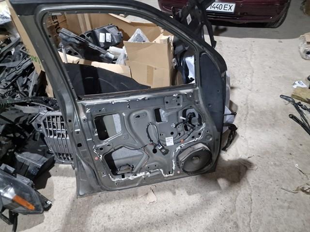 Водійські двері 80101EB330 NISSAN