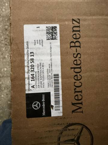 Амортизатор передній A1643205813 MERCEDES
