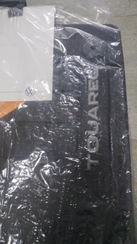 Килимок передні + задні, комплект на авто 76106150082V VAG