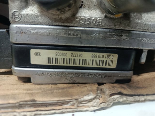Насос паливний високого тиску (ПНВТ) 0281010888 BOSCH