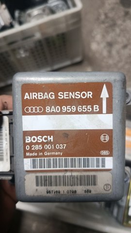 Блок управління airbag 0285001085 VAG