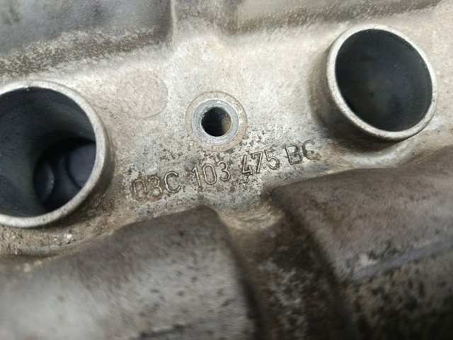 Кришка двигуна 03C103475BC VAG