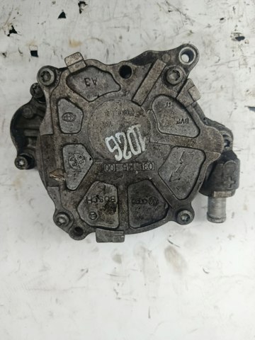 Насос вакуумний 03L145100 VAG