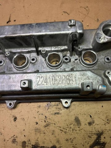 Кришка двигуна 224102B611 HYUNDAI