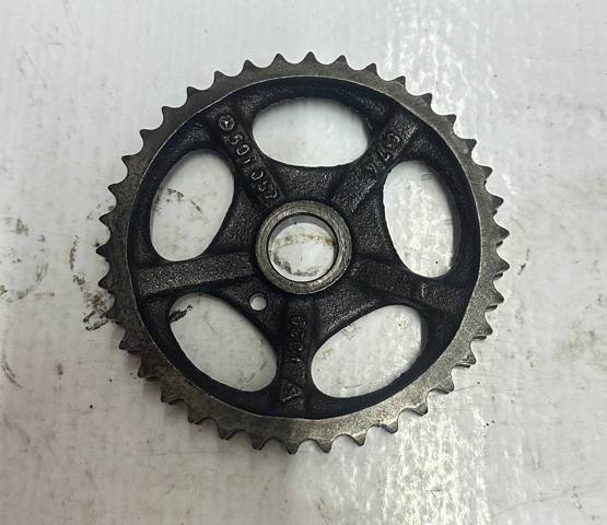 Зірочка-шестерня приводу распредвала двигуна Mercedes C 190