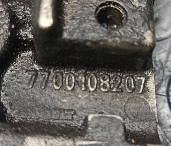 Кронштейн подушки (опори) двигуна, верхньої 7700108207 RENAULT
