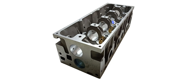 Головка двигуна 7701475893 MARKET (OEM)