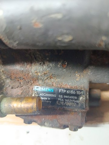Насос паливний високого тиску (ПНВТ) - DIESEL 9652175480 CONTINENTAL
