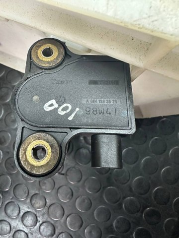 Датчик рівня мастила A0041533528 MERCEDES