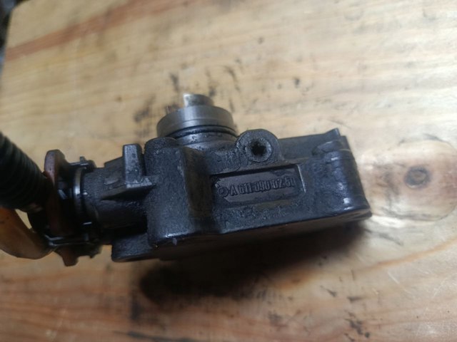 Паливний насос, механічний A6110900250 MERCEDES