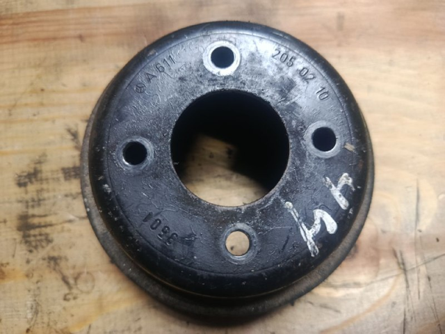 Шків водяної помпи A6112050210 MERCEDES