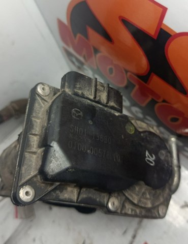 Блок дросельної заслінки SH01136B0 MAZDA