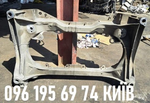 Підрамник передній 5120150040 TOYOTA