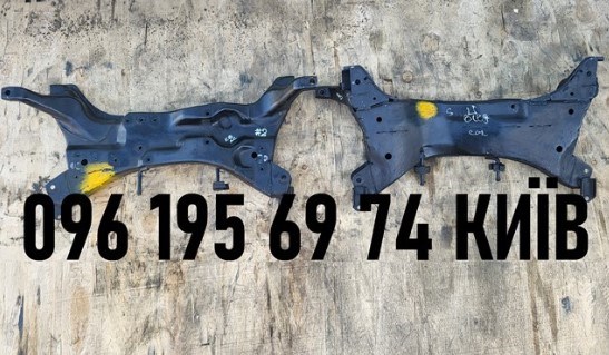 Передня балка MR510285 MITSUBISHI