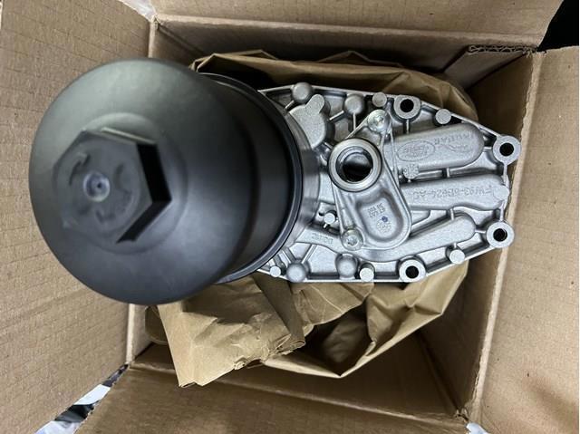 Корпус маслофільтра LR124259 LAND ROVER