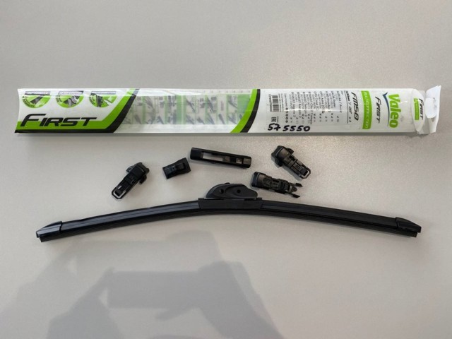 Щітка склоочисника лобового скла, водійська 575550 VALEO