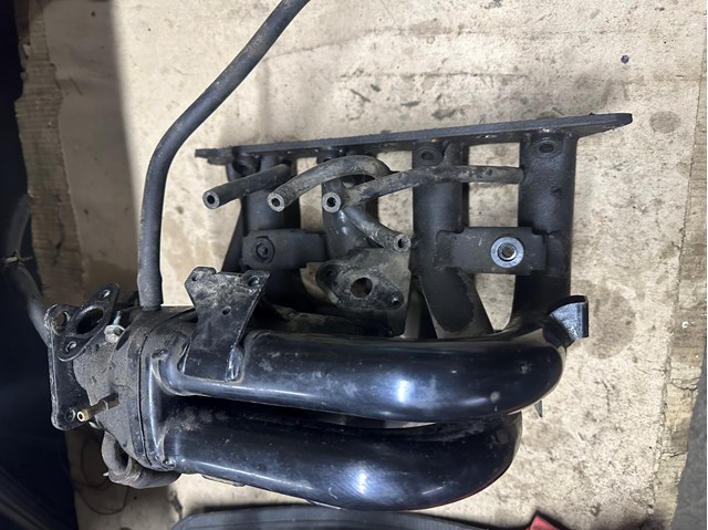 Колектор впускний 1540A001 MITSUBISHI