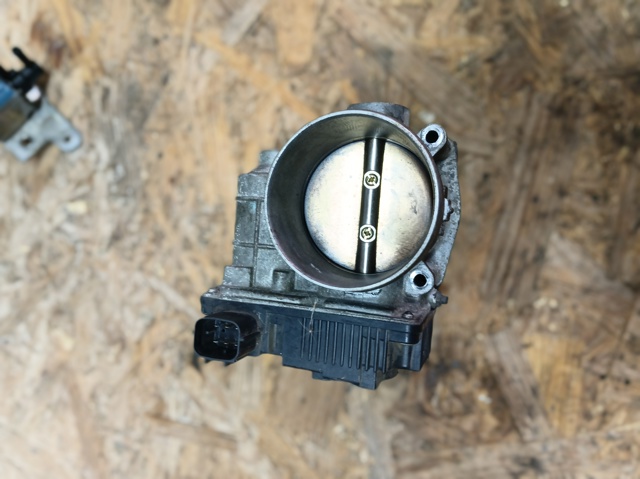 Дросільна заслінка в зборі 161198J10A NISSAN