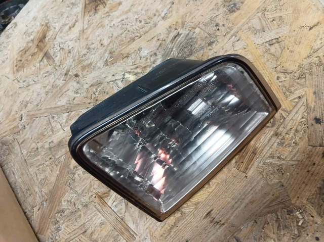 Фара заднього ходу права 26540CC000 NISSAN