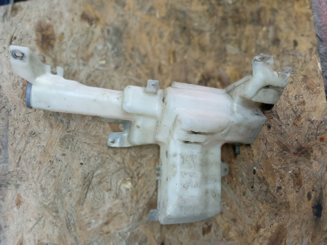 Бачок омивача скла 28910CC000 NISSAN